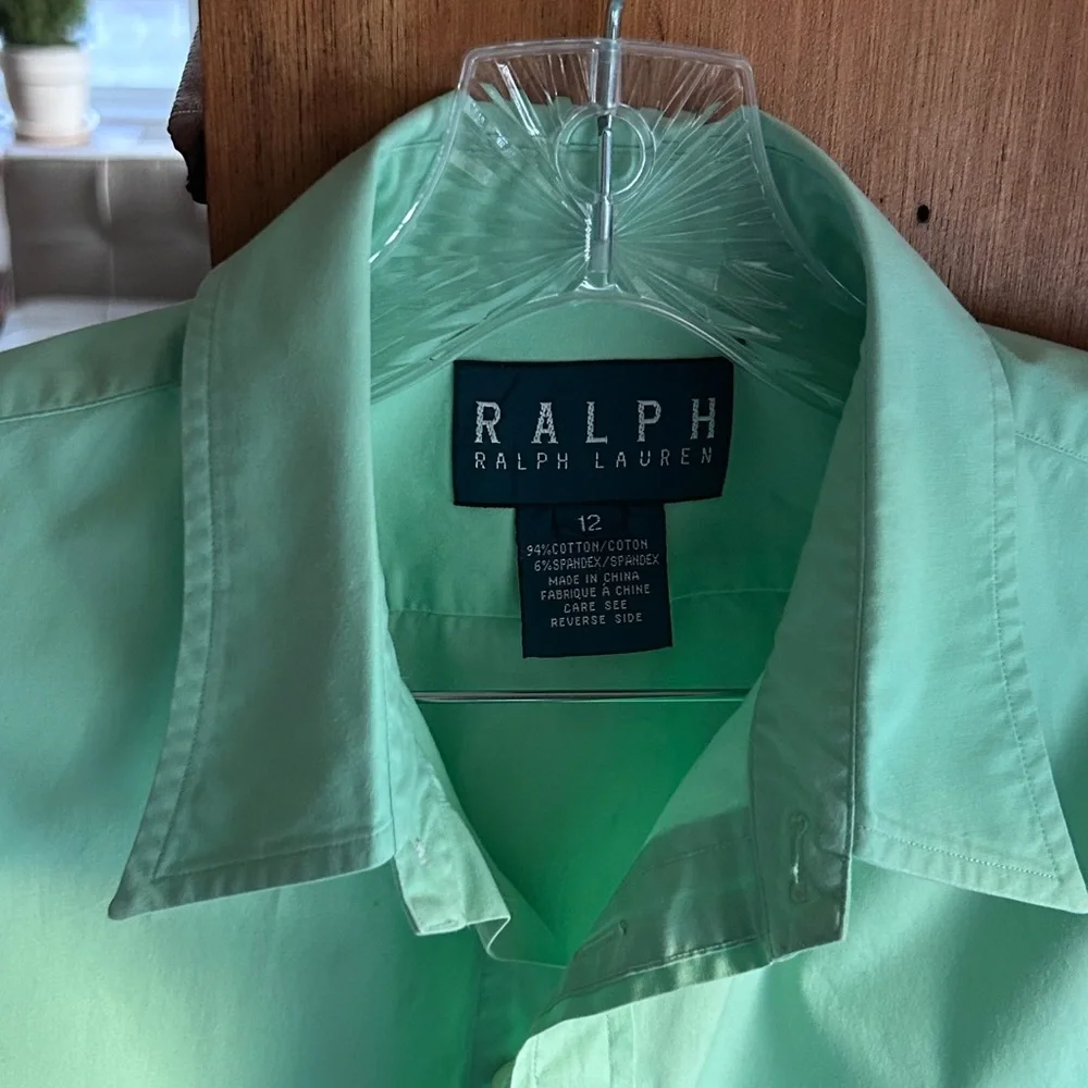 Ralph Lauren Cotton Button Down in Pistachio - Picture 4 of 7
